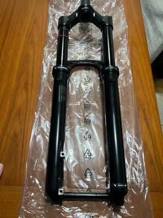 Rock Shox Lyric Base 29"