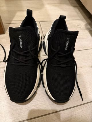 Botines Steve Madden Negros y Blancos