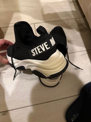 Botines Steve Madden Negros y Blancos