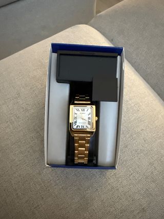 Reloj Casio Dorado y Blanco