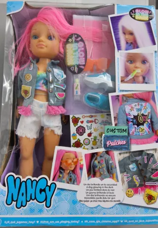 Muñeca Nancy Glow in the Dark