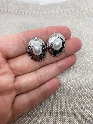 Pendientes Acero Plateado Diseño Ondulado Perla