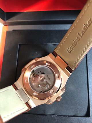 Seiko Mod - Nautilus “Open Heart” (Correa Cuero)