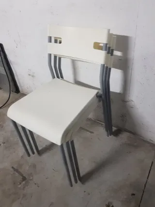 3 Sillas de Terraza Blancas