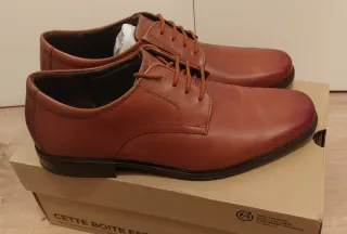 Sapatos Clarks Howard Walk Oxford Castanhos