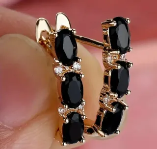 Pendientes oro circonitas negras ovaladas