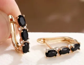 Pendientes oro circonitas negras ovaladas