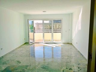 Piso en alquiler en Parque Mediterráneo - Santa Paula en Málaga