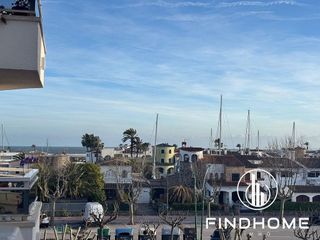 Piso en venta en Empuriabrava en Castelló d´Empúries
