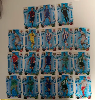 Faltas Adrenalyn XL 25-26