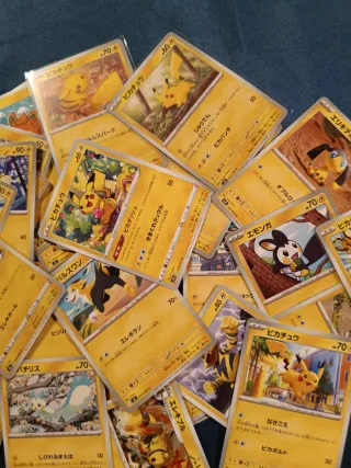 40 Carte Pokémon Giapponesi - Lotto Pikachu