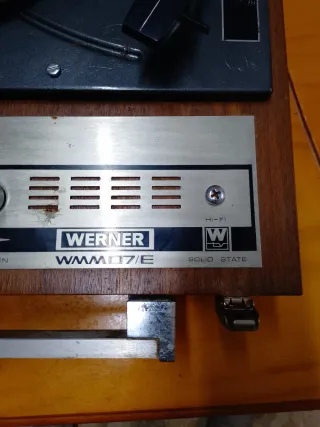 Tocadiscos Werner Portátil Antiguo