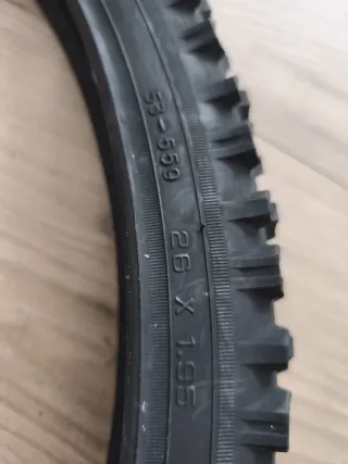 Cubierta CST 26x1,95