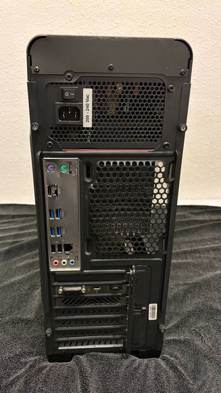 PC Gaming i3-8100 | 1050Ti | 16GB RAM | SSD+HDD
