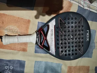 Palas pádel Nox y Bullpadel