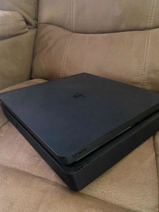 PS4 (PlayStation 4) Negra