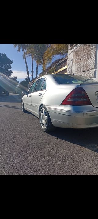 Mercedes-Benz Clase C 2003