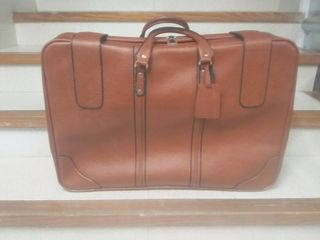 Maleta de viaje de cuero grande