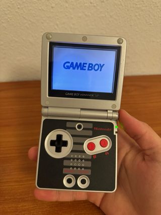 Nintendo Game Boy Advance SP - Ed. NES