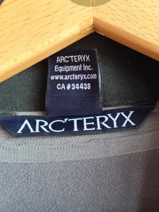 Arc'teryx Beta LT Gore-Tex Jacket Made in Canada R