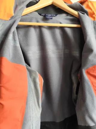 Arc'teryx Beta LT Gore-Tex Jacket Made in Canada R