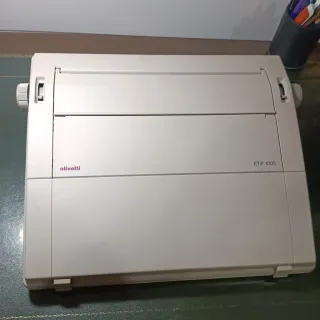 Máquina de escribir eléctrica Olivetti ETP 1000