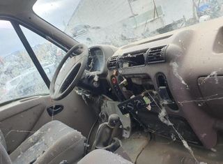 Defensa delantera renault 169088 mascott (2000)