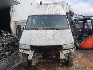 Defensa delantera renault 169088 mascott (2000)