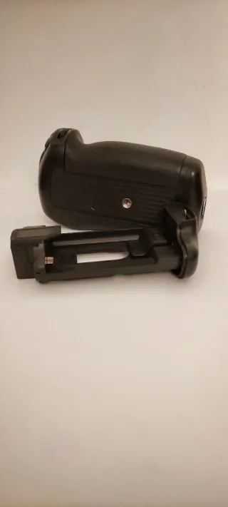 Punho vertical para Nikon D610 — Compatível