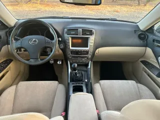 Lexus IS 220d GARANTÍA