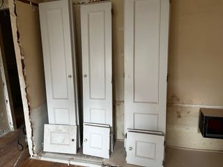 Puertas de armario madera lacada abatibles