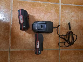 Caladora y amoladora Parkside con 2 baterías