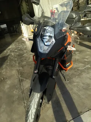 KTM 1090 Adventure Naranja/Negra