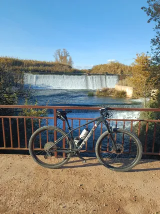 Bicicleta CUBE Reaction C:62 Pro 2023