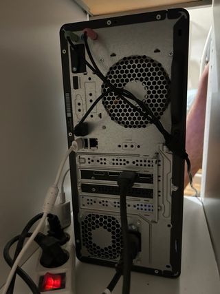 HP Victus RTX 3060 i5-13400F