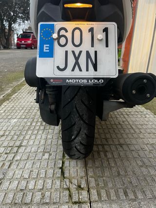 Yamaha Xmax 125 2017 Negra y Blanca