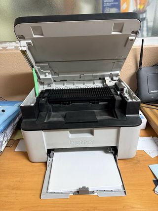 Stampante e scanner multifunzione Brother