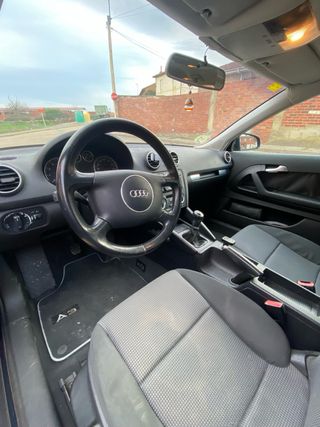 Audi A3 Ambition (gasolina - 2004)