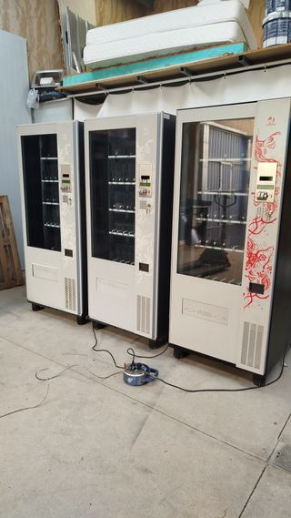 Máquina expendedora Vending jofemar easy combo