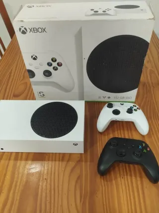Xbox Series S Consola + 2 Controles y baterías