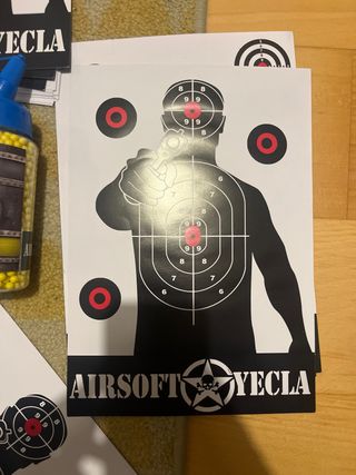 Balines Kalashnikov 6mm 4000 uds + 30 Dianas