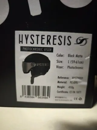 Casco de esquí con visera