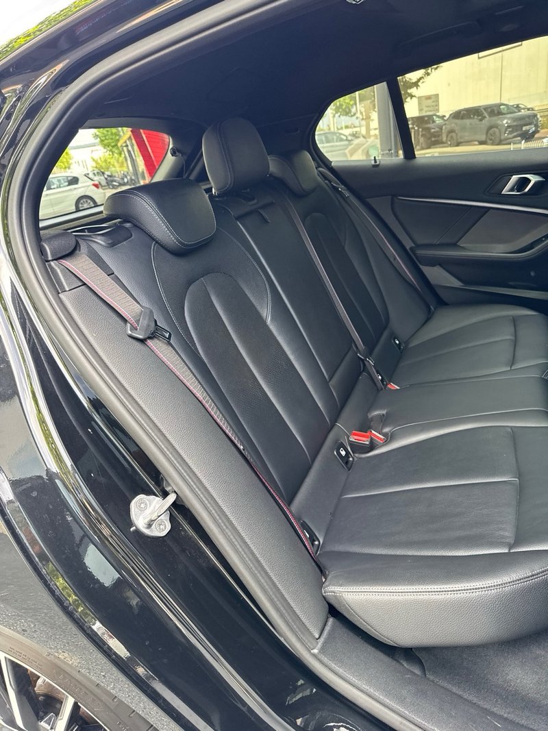 BMW Serie 1 M135i xDrive (F40) 2020, foto 16