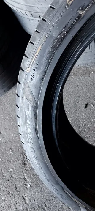 275/40 R20 106W