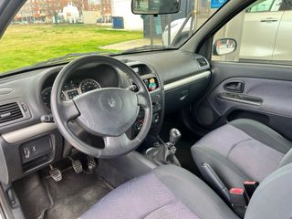 Renault Clio 2002