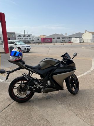 YAMAHA YZF125