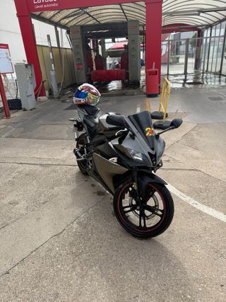 YAMAHA YZF125