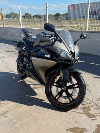 YAMAHA YZF125