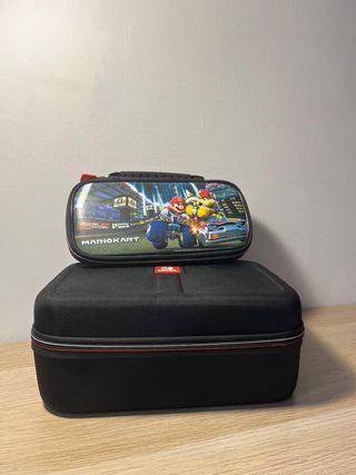 Nintendo Switch NUEVA PRECINTADA + Juegos + Fundas