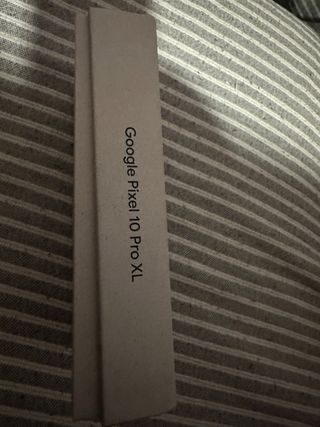 Teléfono móvil negro nuevo en garantía